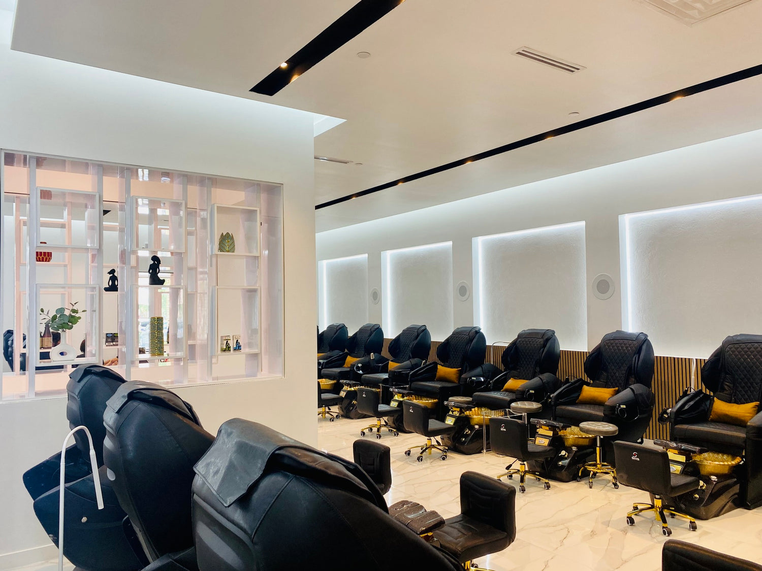 Luvish Nails Lounge Houston