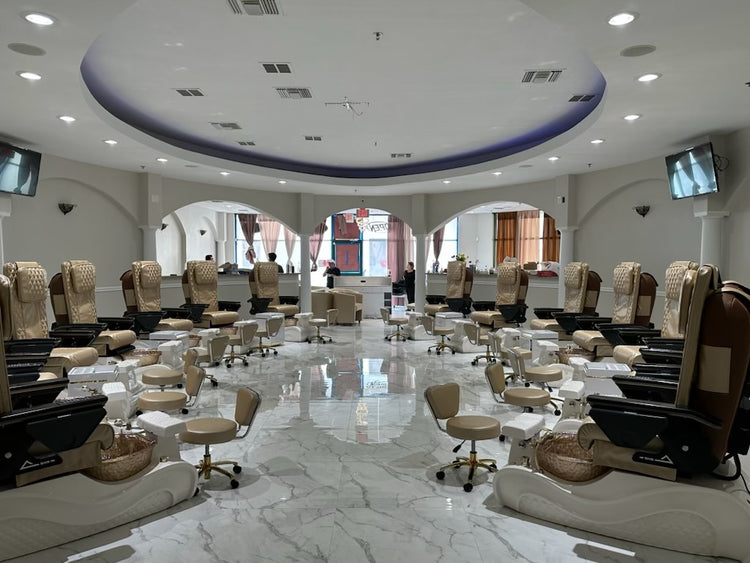 Translation missing: en.Lavish Nails &amp; Spa