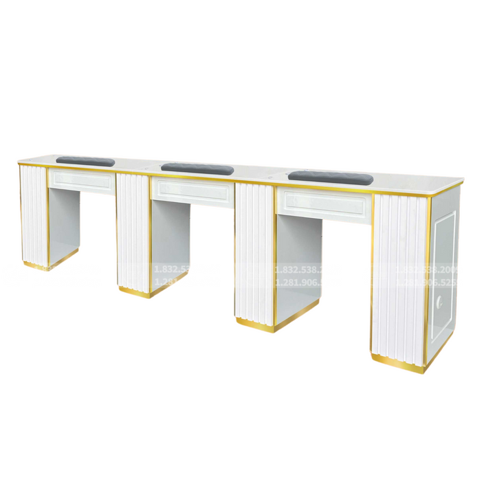 Translation missing: en.Venice Triple Table